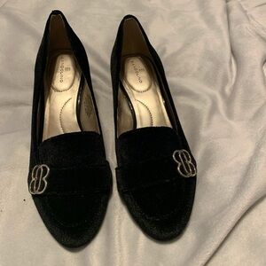 Bandolino Odiana Women's velvet Black Loafers heels size 8 diane